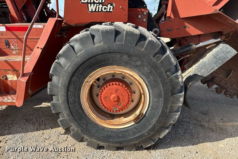 image for item DX5611 2004 Ditch Witch RT185T rock saw