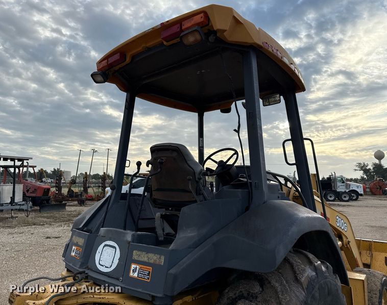 image for item DX5612 2001 John Deere 310G backhoe