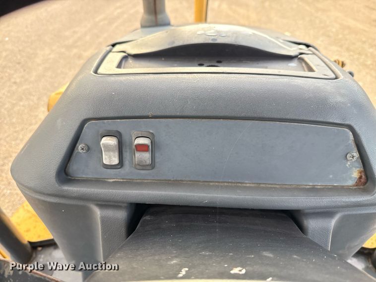 image for item DX5612 2001 John Deere 310G backhoe