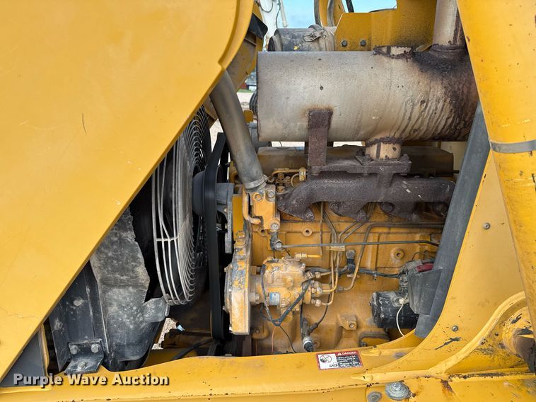 image for item DX5612 2001 John Deere 310G backhoe