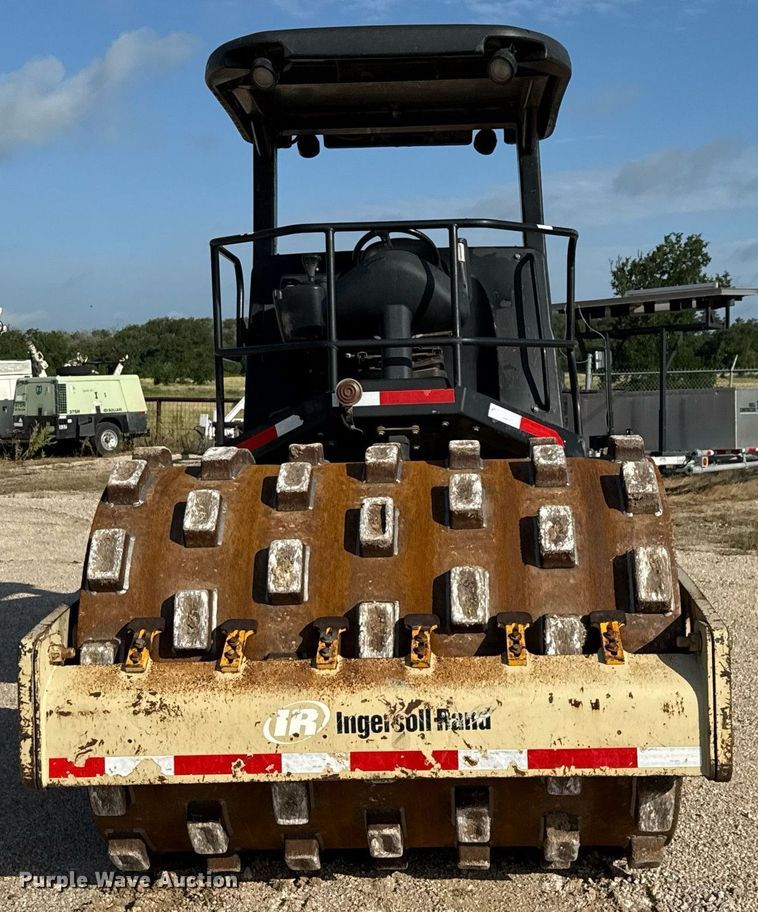 image for item DX5614 2002 Ingersoll-Rand SD77F TF single drum vibratory roller