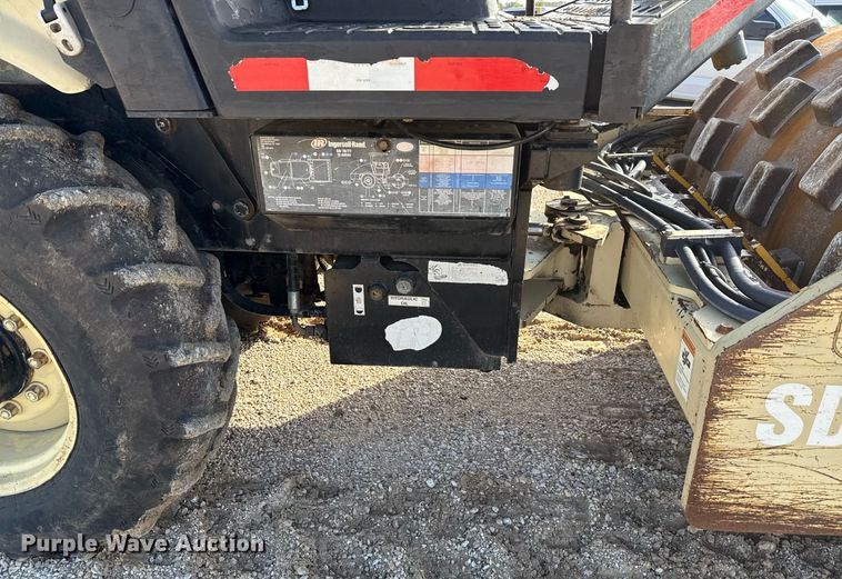 image for item DX5614 2002 Ingersoll-Rand SD77F TF single drum vibratory roller