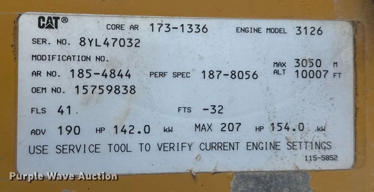 image for item DX5615 2000 Chevrolet C6500 bucket truck