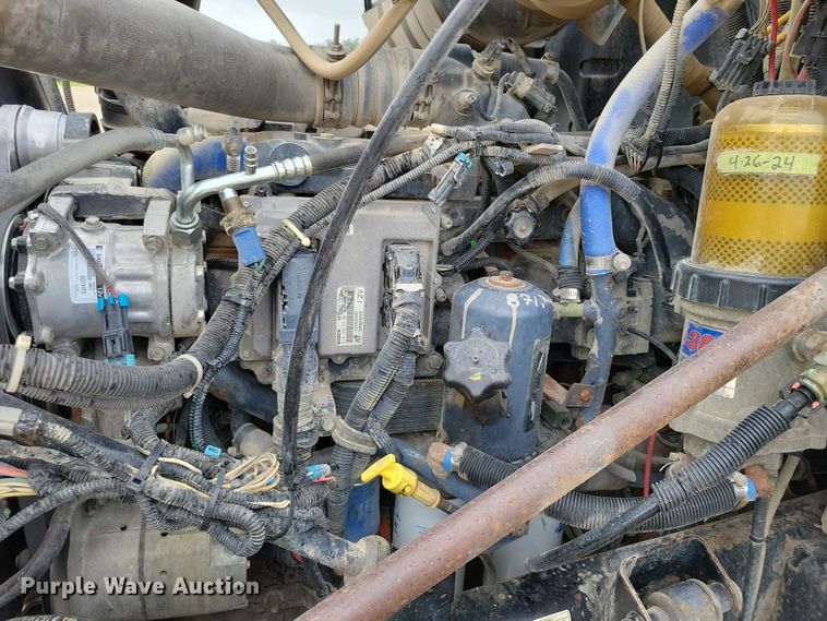 image for item DX7102 2006 Mack Vision CX600 semi truck