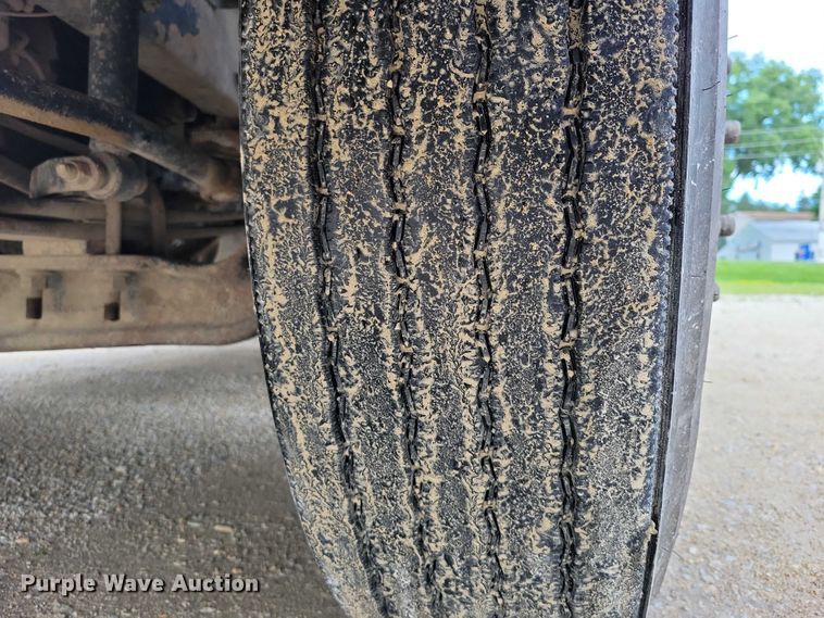 image for item DX7102 2006 Mack Vision CX600 semi truck