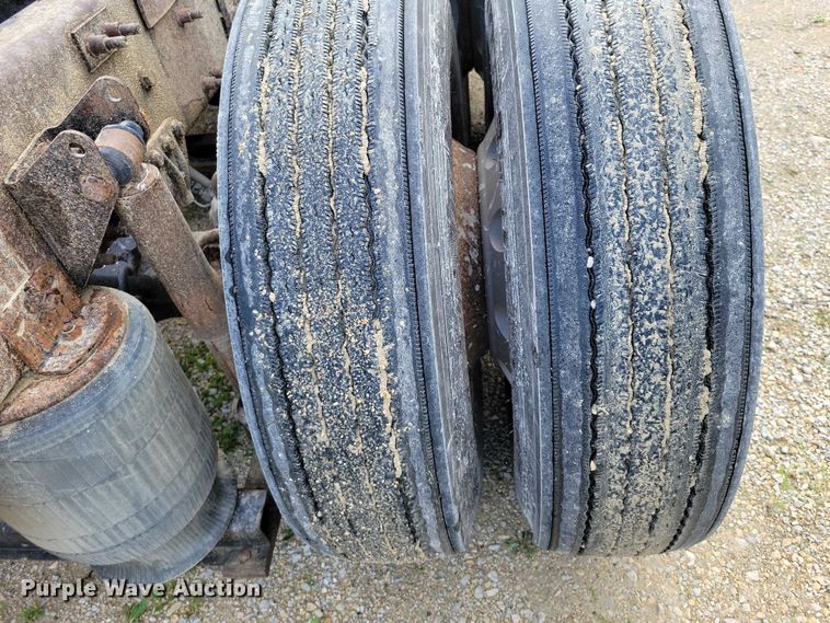 image for item DX7102 2006 Mack Vision CX600 semi truck