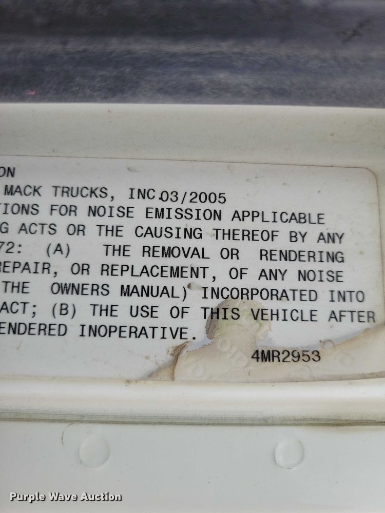 image for item DX7102 2006 Mack Vision CX600 semi truck