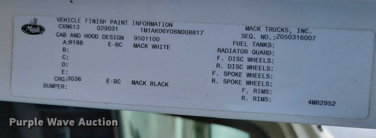 image for item DX7102 2006 Mack Vision CX600 semi truck
