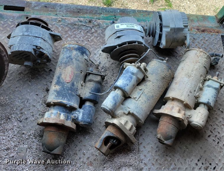 image for item DX7119 International Paystar truck parts