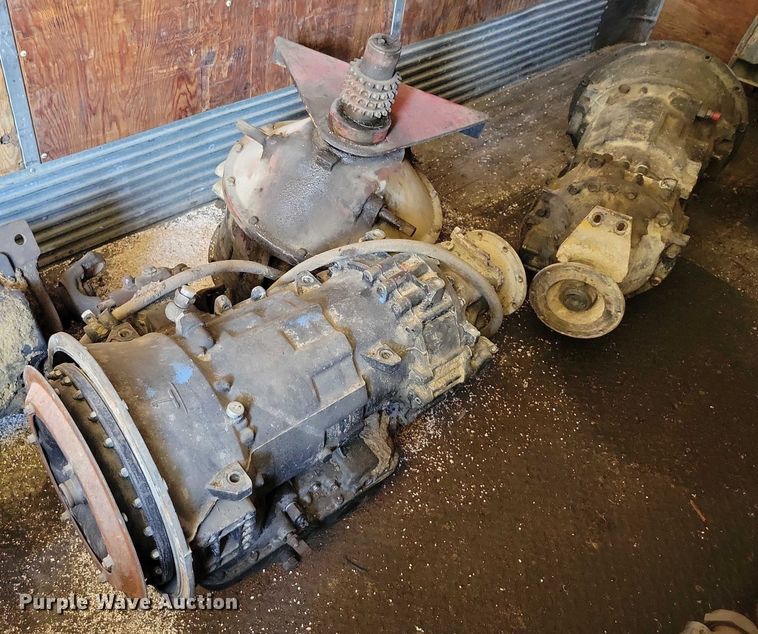 image for item DX7119 International Paystar truck parts