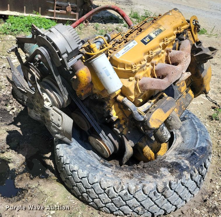 image for item DX7120 1993 Caterpillar 3208 engine