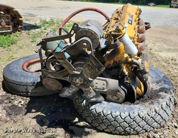 image for item DX7120 1993 Caterpillar 3208 engine