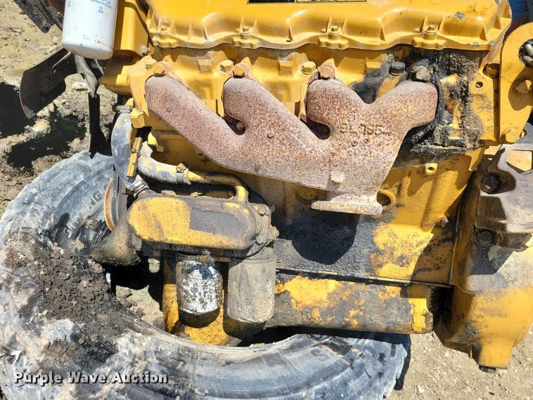 image for item DX7120 1993 Caterpillar 3208 engine