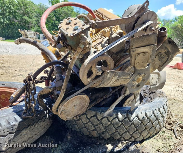 image for item DX7120 1993 Caterpillar 3208 engine