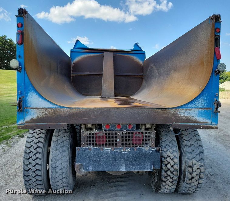 image for item DX7123 2014 Caterpillar CT660S dump truck