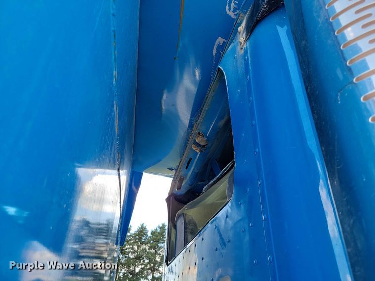 image for item DX7123 2014 Caterpillar CT660S dump truck