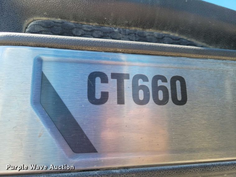 image for item DX7123 2014 Caterpillar CT660S dump truck