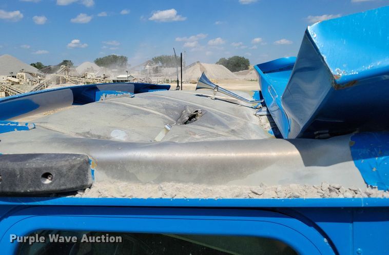 image for item DX7123 2014 Caterpillar CT660S dump truck