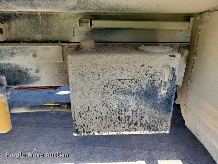 image for item DX7123 2014 Caterpillar CT660S dump truck