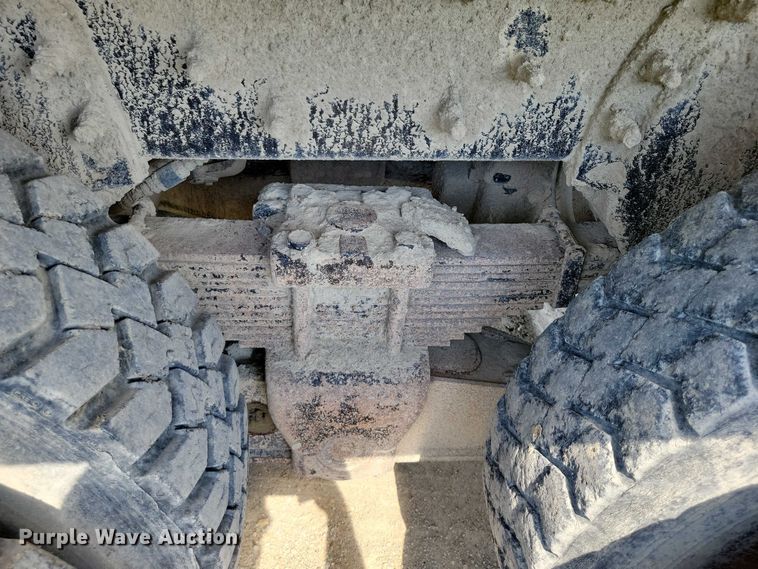 image for item DX7123 2014 Caterpillar CT660S dump truck