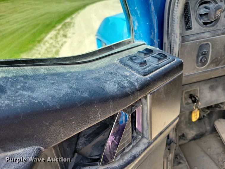 image for item DX7123 2014 Caterpillar CT660S dump truck