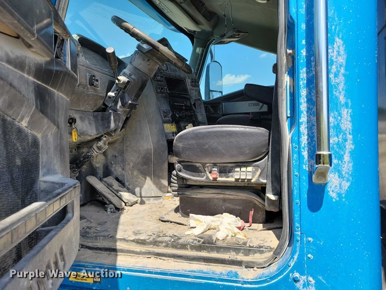 image for item DX7123 2014 Caterpillar CT660S dump truck