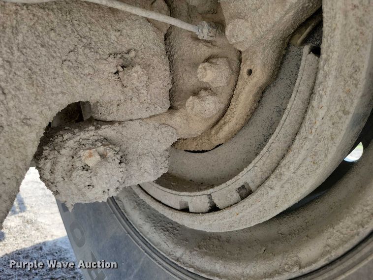 image for item DX7123 2014 Caterpillar CT660S dump truck