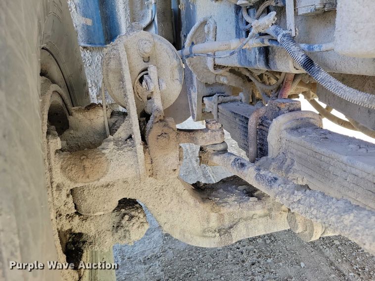 image for item DX7123 2014 Caterpillar CT660S dump truck