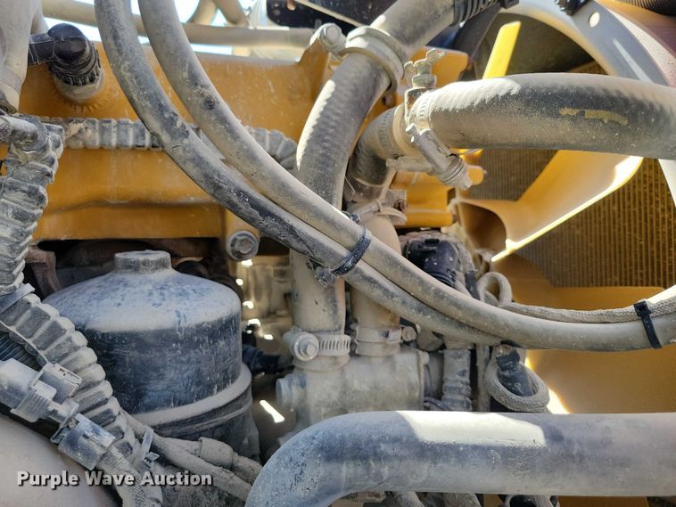 image for item DX7123 2014 Caterpillar CT660S dump truck