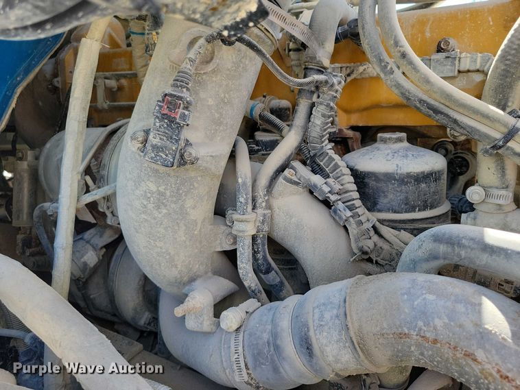 image for item DX7123 2014 Caterpillar CT660S dump truck