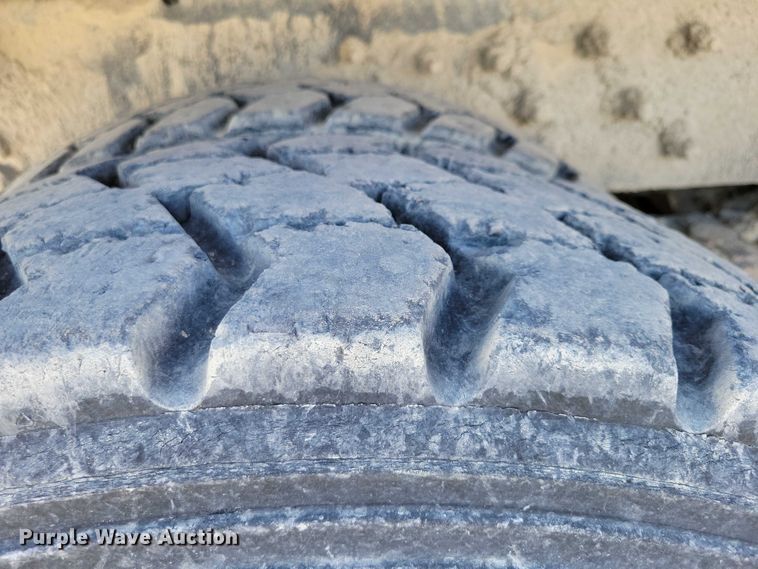 image for item DX7123 2014 Caterpillar CT660S dump truck