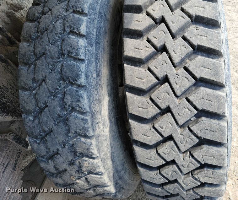 image for item DX7123 2014 Caterpillar CT660S dump truck