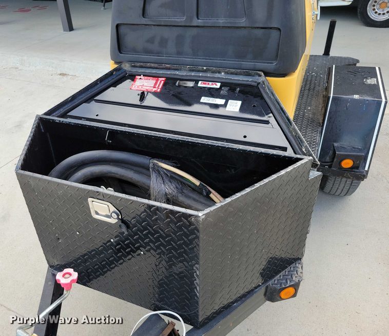 image for item DX7125 Caterpillar generator