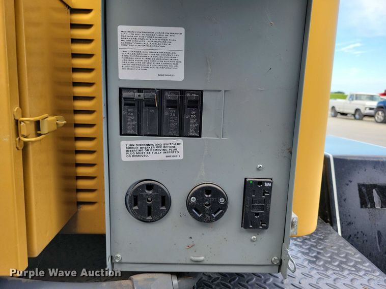 image for item DX7125 Caterpillar generator