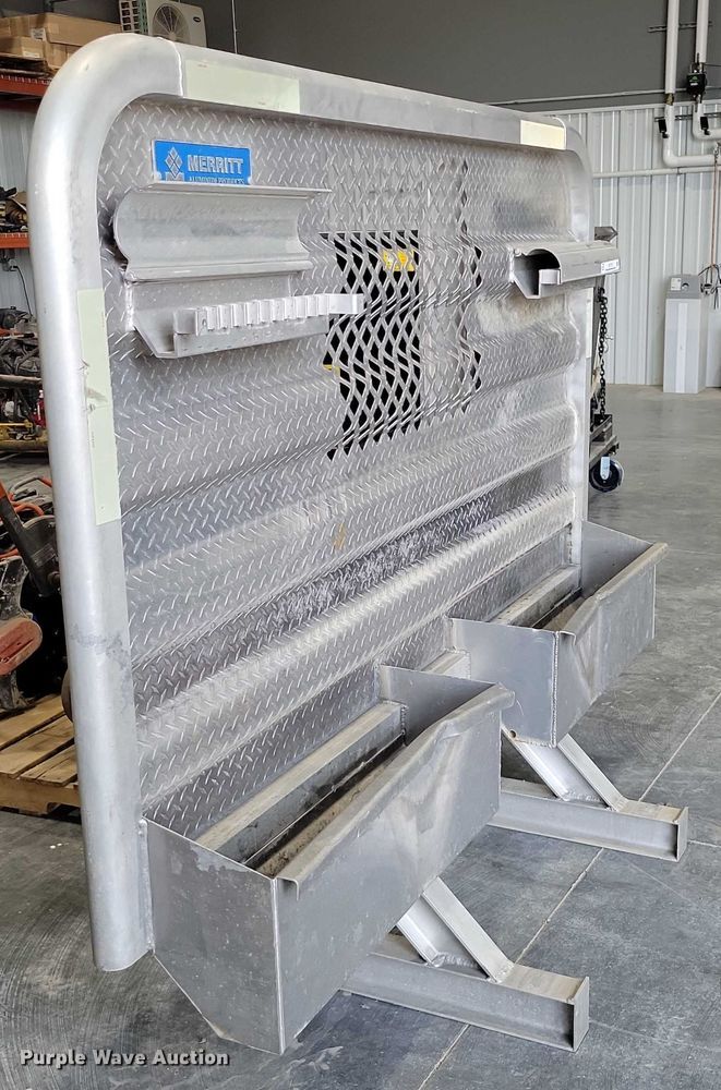 image for item DX7127 Truck parts