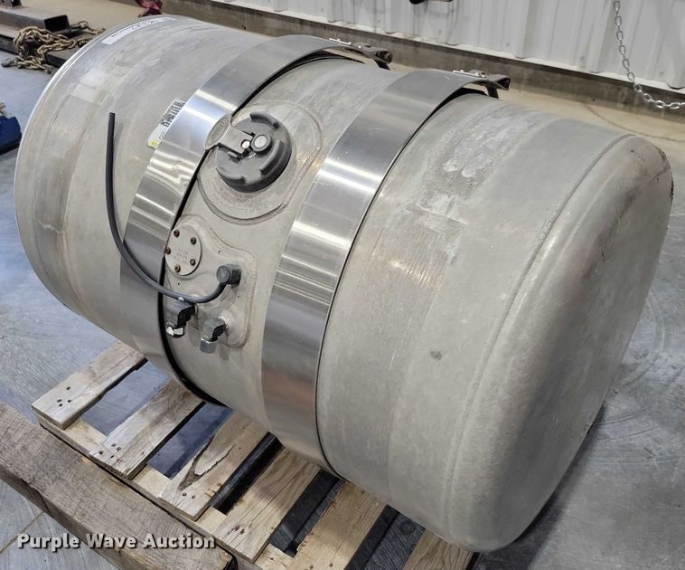 image for item DX7127 Truck parts