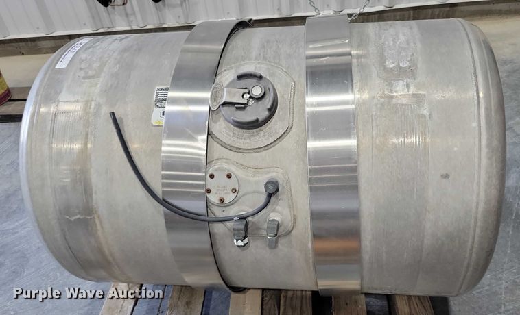 image for item DX7127 Truck parts