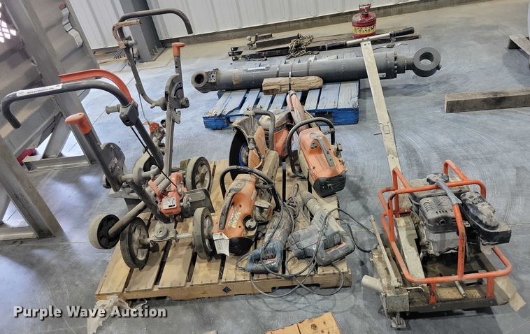 image for item DX7129 Tools