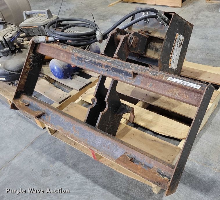 image for item DX7132 Lowe 1650 Classic skid steer auger