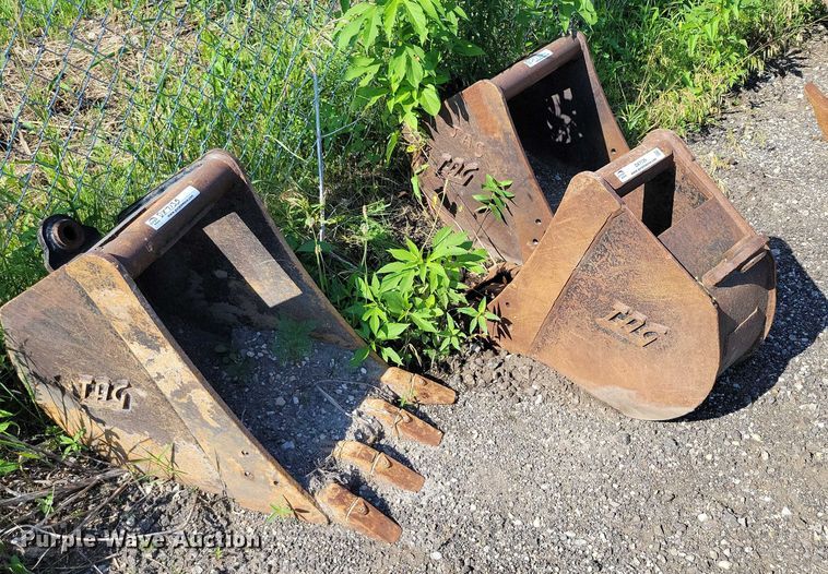 image for item DX7135 (3) TAG excavator buckets