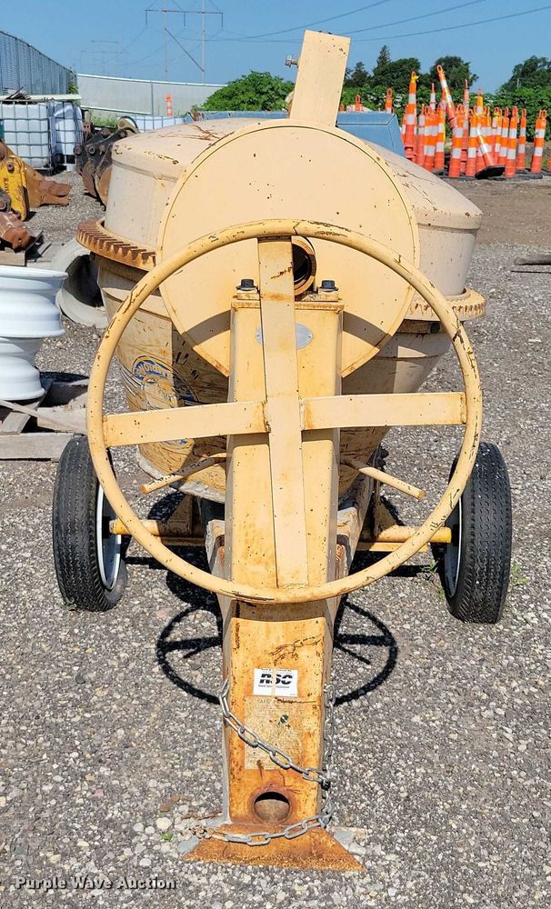 image for item DX7136 Stone Champions concrete mixer