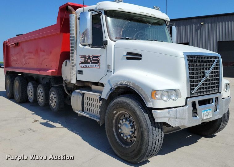 image for item DX7139 2017 Volvo VHD64F dump truck