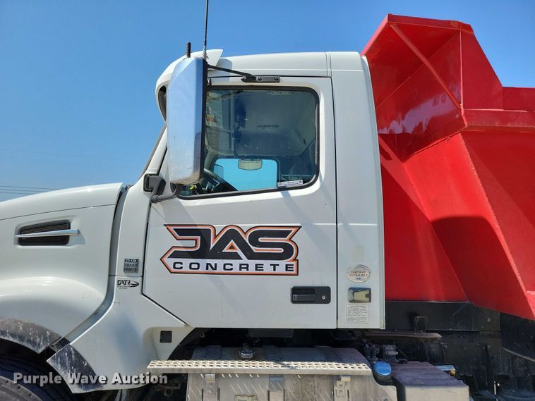 image for item DX7139 2017 Volvo VHD64F dump truck