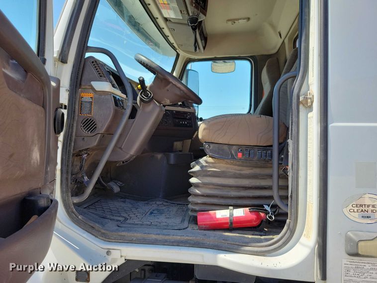 image for item DX7139 2017 Volvo VHD64F dump truck