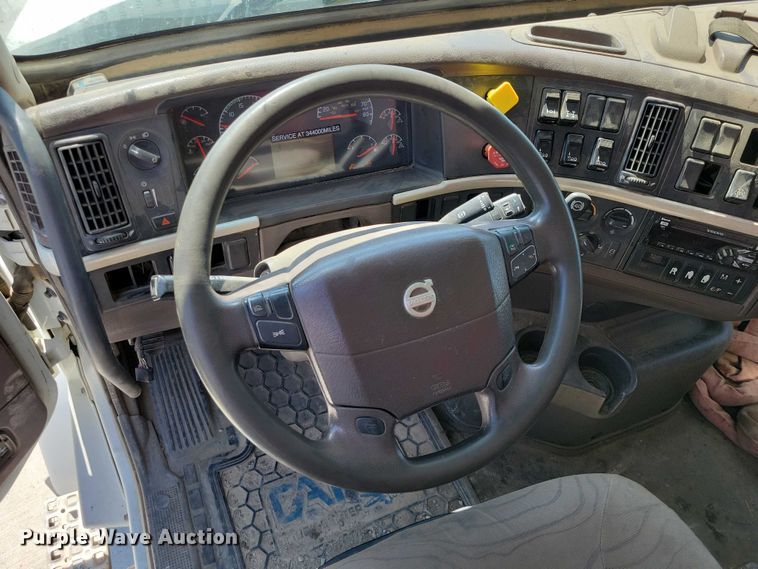 image for item DX7139 2017 Volvo VHD64F dump truck