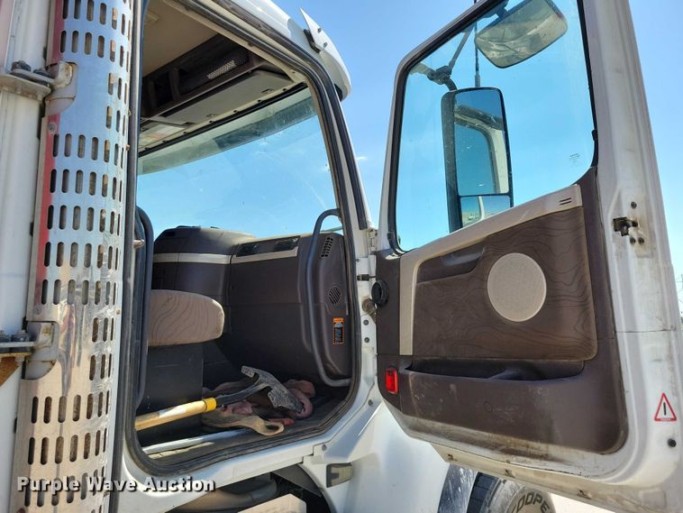 image for item DX7139 2017 Volvo VHD64F dump truck