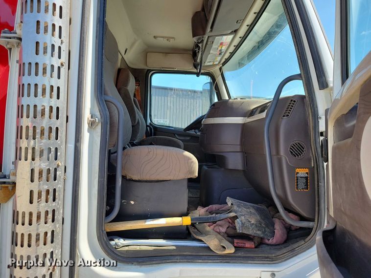 image for item DX7139 2017 Volvo VHD64F dump truck