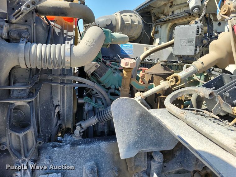 image for item DX7139 2017 Volvo VHD64F dump truck