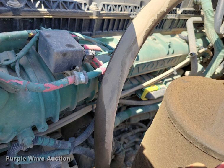 image for item DX7139 2017 Volvo VHD64F dump truck