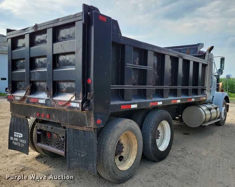 image for item DX7141 1987 International F9370 dump truck